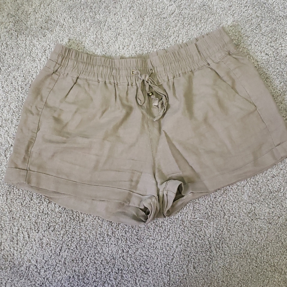 🏝 Taupe Linen Shorts